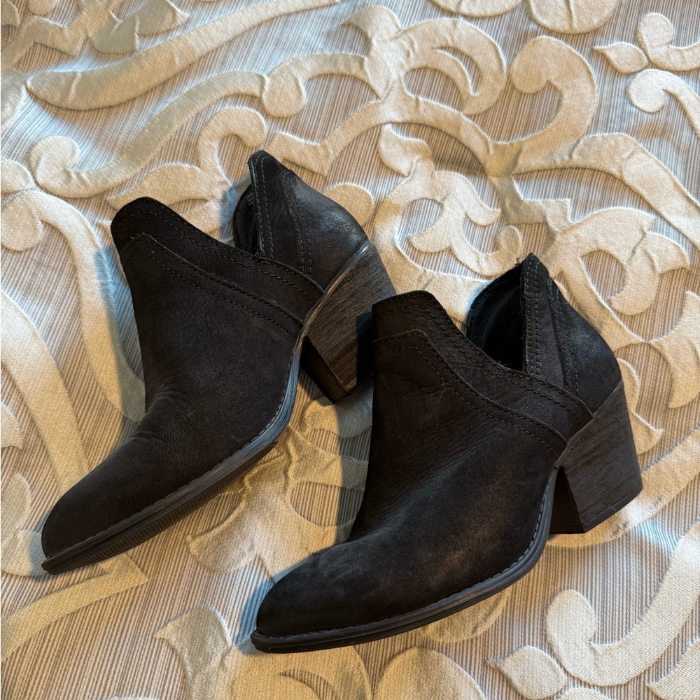Steve Madden Black Ankle Booties